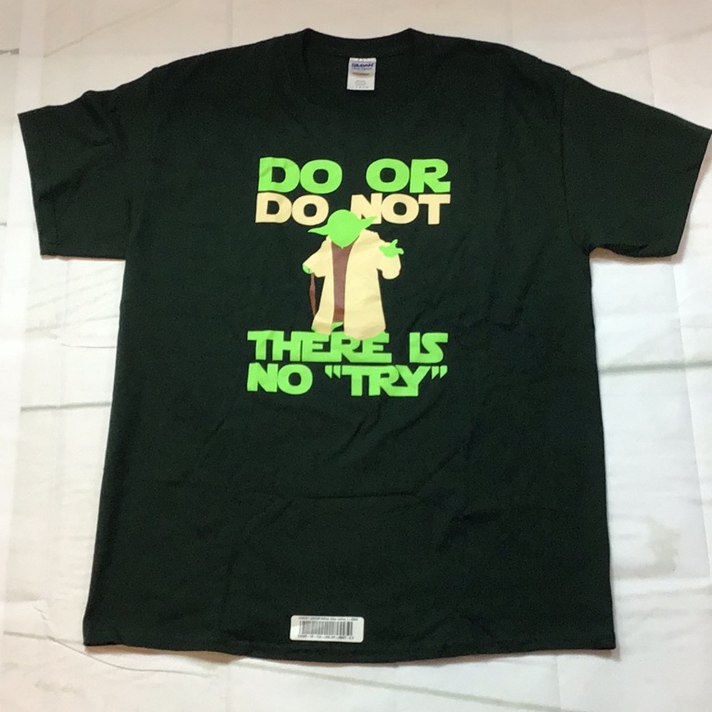 Unisex Star Wars T-Shirt Size Large NWT